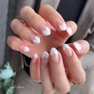 ホワイトハートフレンチのネイルデザイン｜ネイルブック
