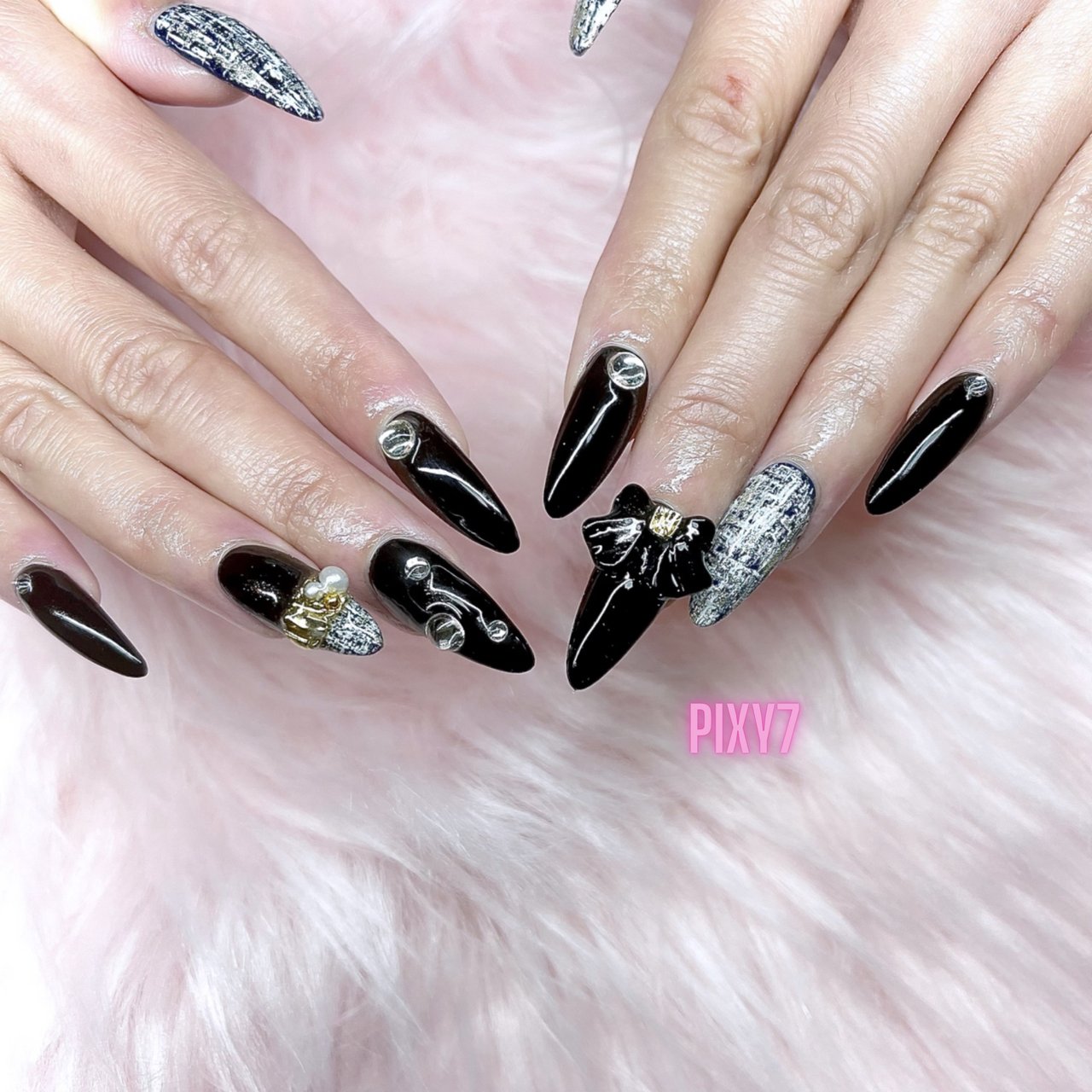 【No.037】ネイルチップ♡ツイード♡黒ネイル♡埋めつくしネイル♡リボンネイル No.037】ネイルチップ♡ツイード♡黒ネイル♡埋めつくしネイル
