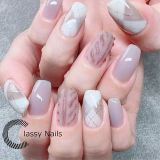 ふんわり優しい印象の冬ネイル❤️ 
 #クラッシーネイルズ #ClassyNails #ネイルサロン #ネイル #ジェルネイル #プライベートサロン #自宅サロン #市川市 #市川駅 #市川大野駅 #市川真間駅 #曽谷 #松戸市 #高塚新田 #ネイルブック掲載 #冬ネイル #アーガイル #ニットネイル #冬 #ハンド #ニット #アーガイル #ミディアム #スクエア #パープル #グレージュ #ジェルネイル #お客様 #kimi_mu73 #ネイルブック