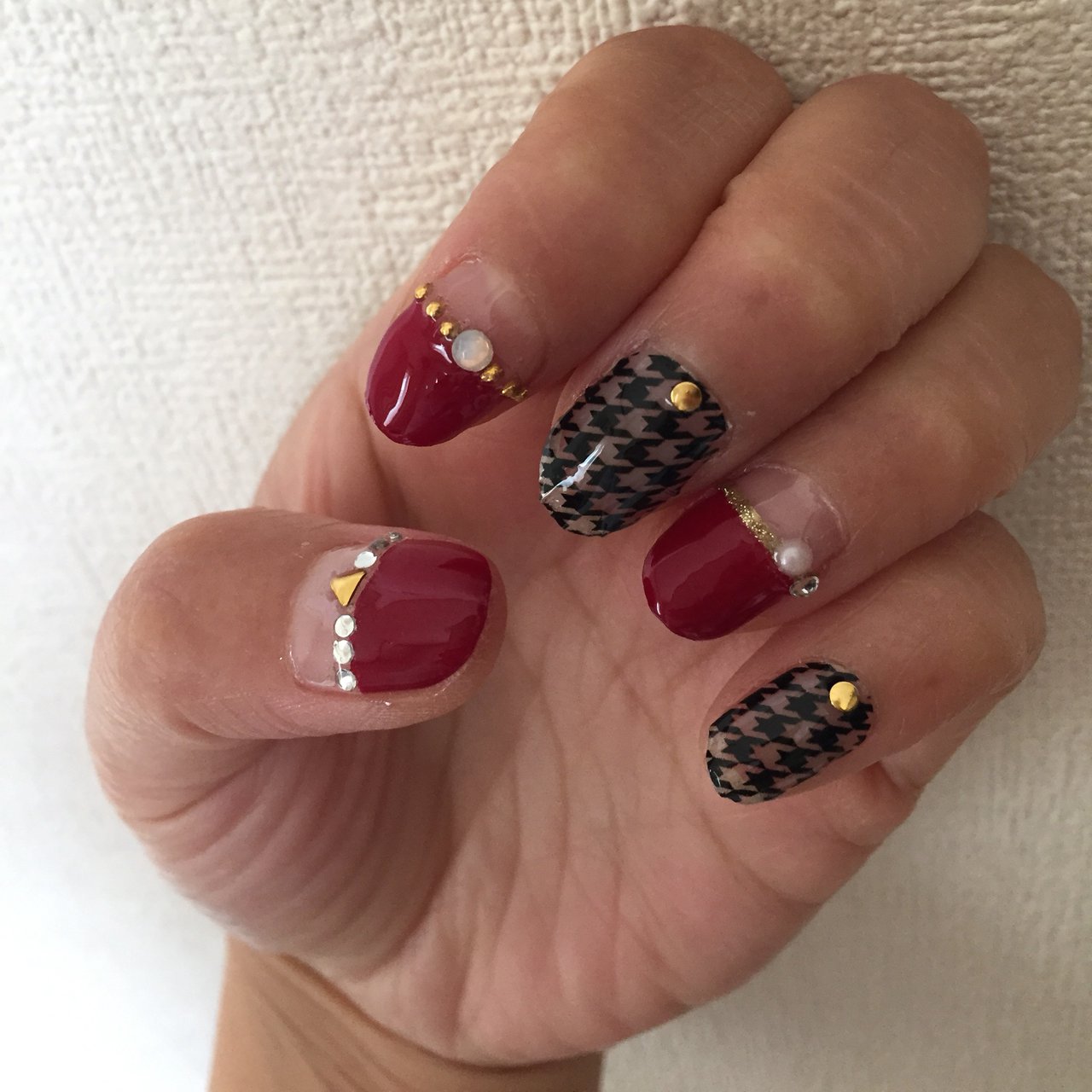 千鳥柄 レッド マニキュア セルフネイル ネイルシール Kazuのネイルデザイン No ネイルブック