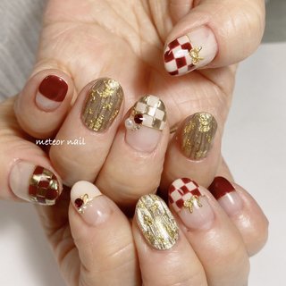 お正月nail ❖ 

※定額コース＋アート＆パーツ


※定額コースにアート追加される場合お時間プラスになりますので事前にお問い合わせ下さい☺︎




#ネイル　#nail #nails #nailart #gelnail #nailstgram #nailswag #美甲　#ネイルブック　#nailbook #ネイルデザイン　#naildesign #ジェルネイル　#阿佐ヶ谷　#阿佐ヶ谷ネイルサロン　#杉並区ネイルサロン　#お正月 #お正月ネイル #市松模様 #市松模様ネイル #和柄 #和柄ネイル #お正月 #成人式 #ハンド #マグネット #和柄 #キラキラ #ショート #オーバル #ベージュ #ボルドー #ゴールド #ジェルネイル #お客様 #meteornail ミーティアネイル #ネイルブック