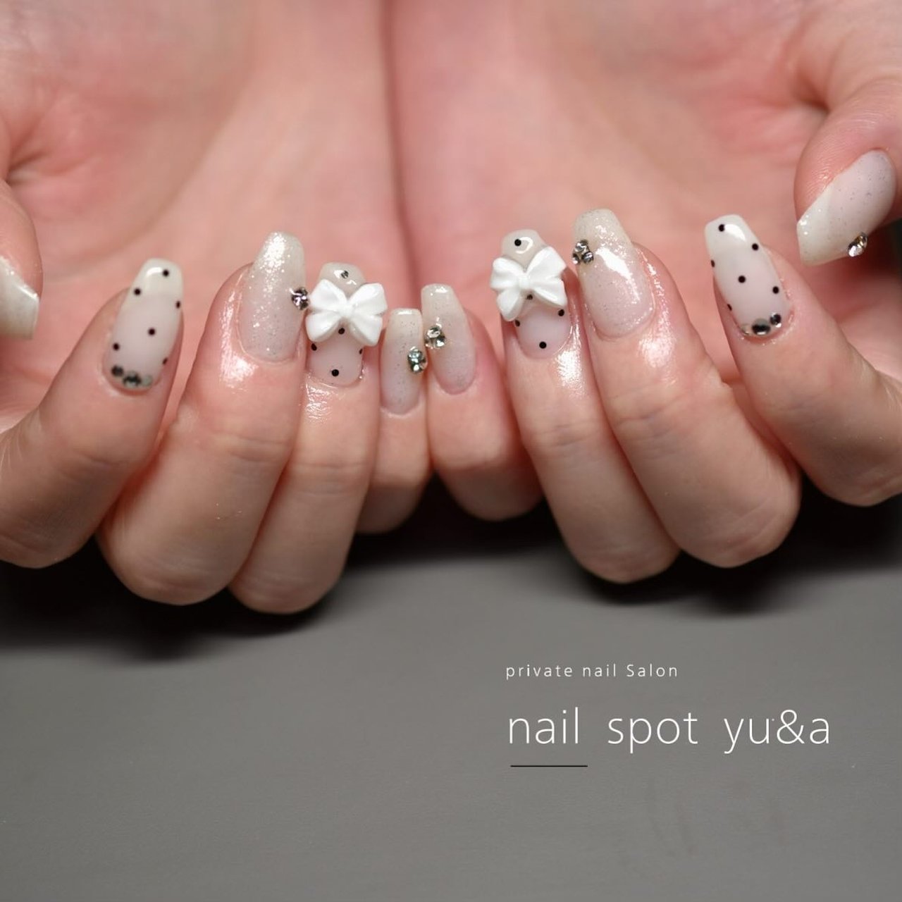 ドット/リボン/ちゅるん - nail spot yu&aのネイルデザイン[No.8547765