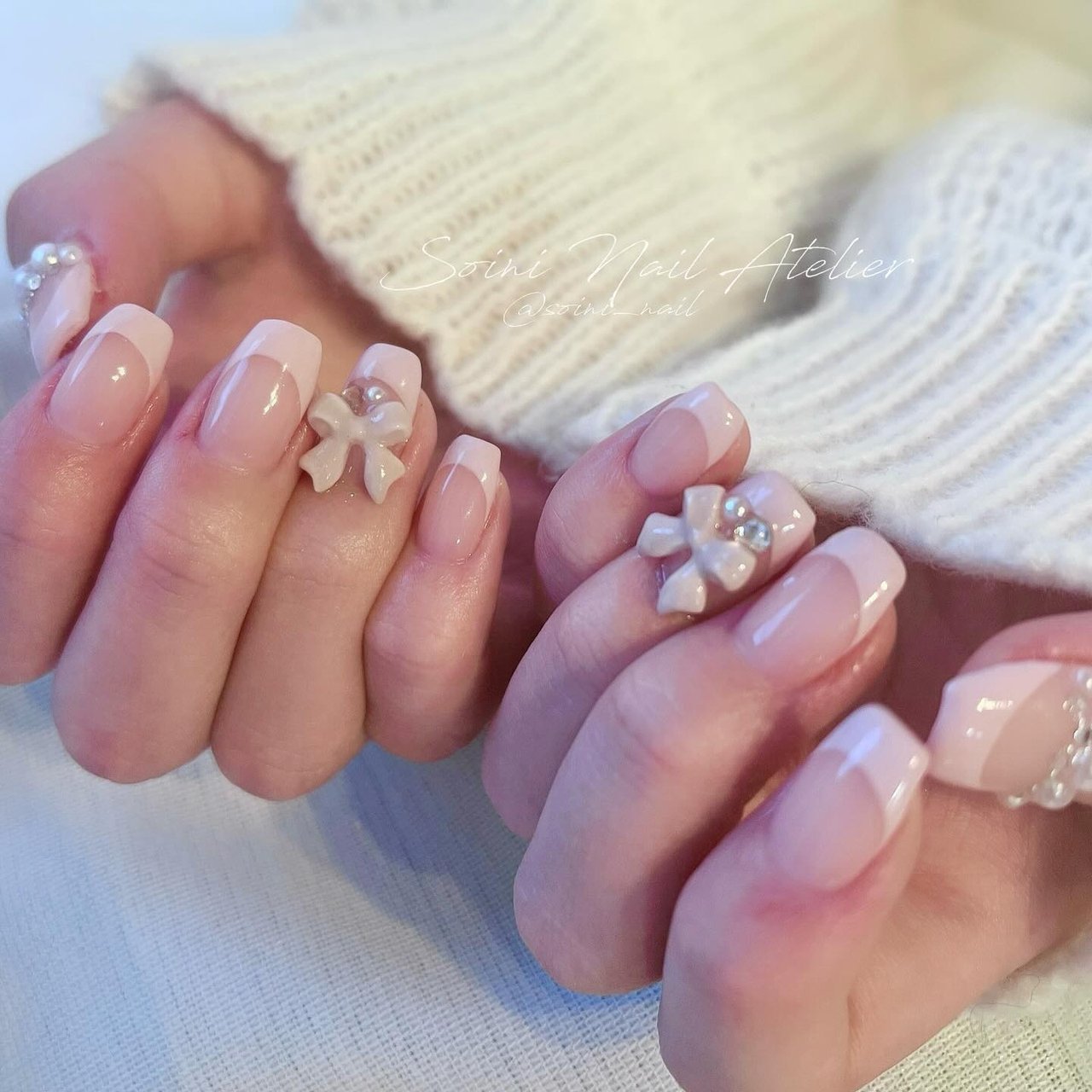秋/冬/フレンチ/リボン/ピンク - Soini Nail Atelierのネイルデザイン 