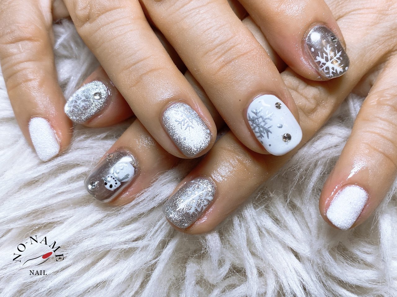 冬/ハンド/マグネット/ホワイト/シルバー - sonomiのネイルデザイン[No