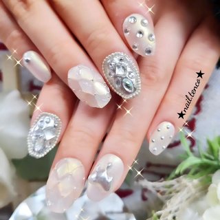 (*´･ω･｀)💅Chipお渡し💮 
２９日で仕事納めと思っていましたが

可愛い(偽)娘が🥺mama作って欲しい…31日迄に…といったら嫌といえませんね

夜中に制作💅しました(美術部🎨)🤣

夕方から遊びに行ってらっしゃい((🙋

元気良く出掛けていきました🤭
楽しんでおいで🎵

今年も残りわずかとなりましたが✨
皆様にとって幸多い日々が続きます様
心から願っております。

全ての人に幸せが訪れます様に…
出逢いに…感謝します🥰

今年バタバタ私情🌈ご迷惑おかけして
申し訳ありませんでした🥺

来年も宜しくお願いいたします✨
幸せのお手伝い💅皆様に感謝します🥰

ありがとうございました💮

ネイルブック📖からの予約受付開始しました。
完全予約制で当日予約は、受けつけておりません😢

オーダーチップ💅受けたまわります🙆

(👰ブライダル・入学式・卒業式・成人式・イベント・その他anniversary💕)

LINE・ID(友達登録)tencoro123

Instagram・@tencoro123

LINE・Instagramから(DM.メッセージ)💌ご予約確認お願い致します🐥

#nailart #naillove #nailtech #nailist #nailsalonlittlemii #nailstyle#instagramphotos #nailstagrame #nails #七尾市ネイル #instagramjapan #instanails #instacool #instalove #羽咋市ネイル #ジェルネイル#maogel #ネイルブック #Cute #ネイルデザイン #artist#お正月#芸術#ネイル好きな人と繋がりたい#おしゃれさんと繋がりたい # ありがとうございました#Elegance#design#Instagram#大人可愛い #冬 #お正月 #デート #女子会 #ハンド #ハート #3D #ドット #キルティング #キラキラ #ベージュ #メタリック #パステル #ジェルネイル #お客様 #tencoro123 #ネイルブック