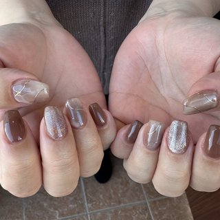 #ニュアンスネイル#マグネットネイル#大人ネイル #春 #卒業式 #入学式 #旅行 #ハンド #ニュアンス #ミラー #ミディアム #スクエアオフ #ブラウン #グレージュ #近江佳実 #ネイルブック