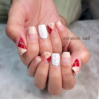 お客様ネイル💅 持ち込み画像を参考にアレンジ

☆ニット&アーガイルネイル☆

120分コース～
#ストレートフレンチネイル #ニットネイル
#アーガイルネイル #マットネイル
#冬ネイル #スクエアネイル
#ショートネイル
#プライベートネイルサロン #corazonnail105 
#武蔵浦和ネイルサロン
#やり放題ネイル #持ち込み画像 

LINE➡️https://lin.ee/gSwuoo8 #秋 #冬 #オフィス #デート #ハンド #変形フレンチ #ニット #マット #アーガイル #大人 #ショート #スクエア #ホワイト #ベージュ #レッド #ジェルネイル #お客様 #武蔵浦和　corazon nail #ネイルブック
