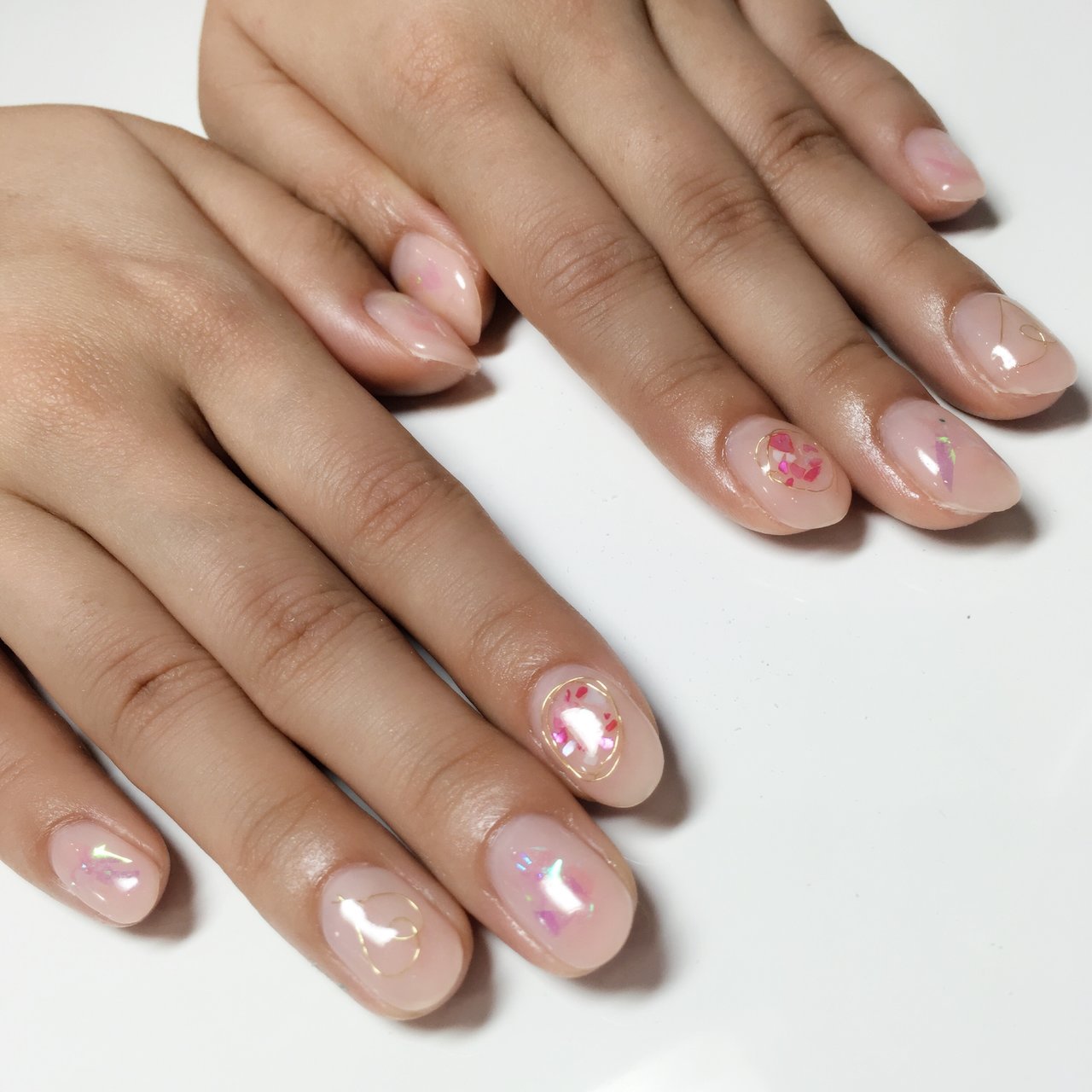 ブライダル デート 女子会 ハンド ホログラム パンナコッタ池袋西口店のネイルデザイン No ネイルブック