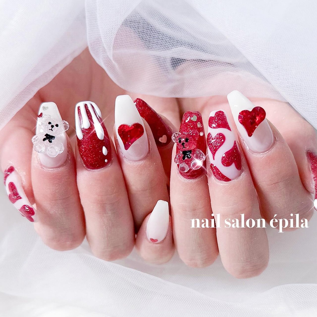 エバーネイル EVERNAIL ハートデザイン ネイルチップ 赤 オフホワイト エバーネイル EVERNAIL ハートデザイン ネイルチップ 赤 オフホワイト