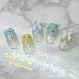 #春ネイル #春ネイルデザイン #リボンネイル #リボン #リボンパーツ #グラデーション #春カラー #春 #バレンタイン #旅行 #デート #ハンド #グラデーション #リボン #ぷっくり #韓国 #ミディアム #スクエア #クリア #イエロー #グリーン #ジェルネイル #ネイルチップ #Beauty salon lau by manomano (旧manomano町田店 #ネイルブック