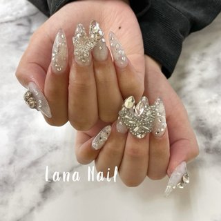 ゴテゴテ💅キラキラ🤩 
#クリア #シルバー #スカルプ #スカルプネイル #ハート #プライベートサロン #ロング #ホワイト #3dネイル #可愛い #ラメ #推しが尊い #手描きアート #推し活 #池袋 #池袋スカルプ #池袋ネイル #派手 #個性派ネイル #3d #💓 #🩵 #お客様 #ちゅるんネイル #nailstagram #キラキラネイル #nailsalon #naildesign #nail #キャラクター #instagood #followme #lana #privatesalon #派手ネイル #推しネイル #🎀 #ちょうちょネイル #🦋 #ホワイト #クリア #シルバー #お客様 #Lana Nail #ネイルブック