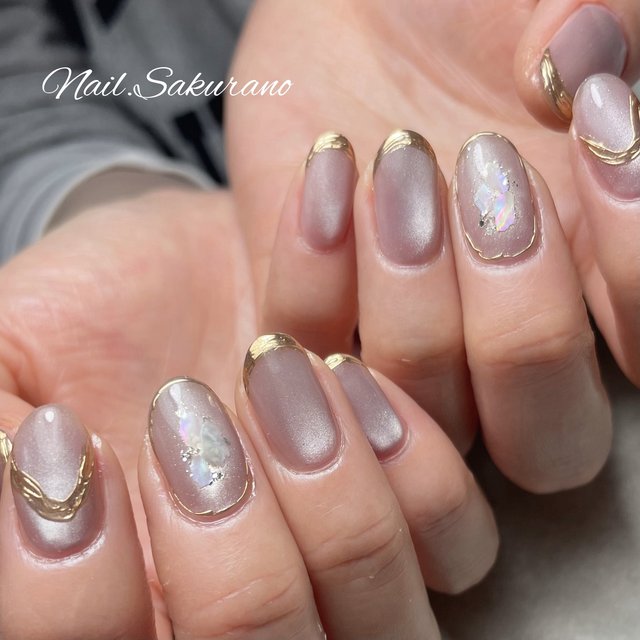 ニュアンスネイル ミラー フレンチ ネイルチップ 春ネイル ハンドメイド 大人の余裕と華やかさを纏える♪ミラーフレンチネイル|2024最新ネイル