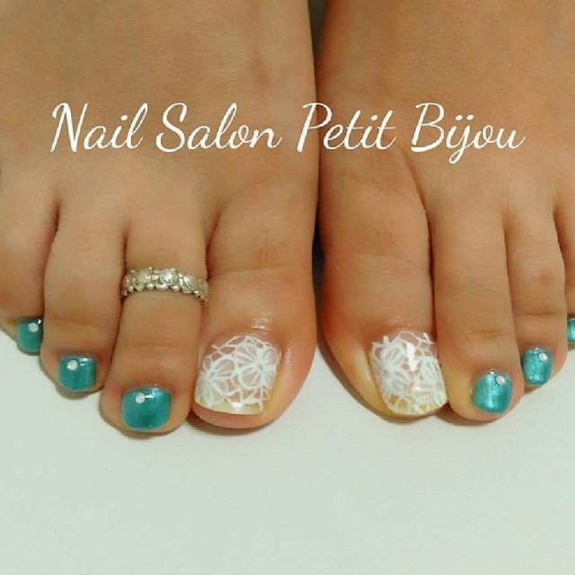 フット シンプル ビジュー パール レース Nail Salon Petit Bijouのネイルデザイン No ネイルブック