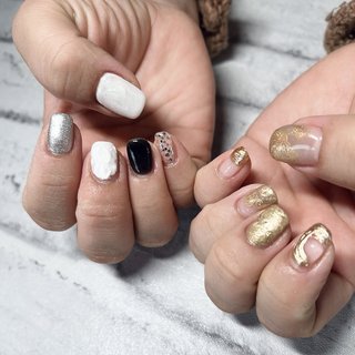 お客様ネイル˚✧₊⁎ 
1ヶ月お付け替え

お持ち込みデザインアレンジ


#ニュアンスネイル #ミラーネイル 
#ゴールドネイル #テラコッタ 

いつもありがとうございます😊
#kanonail
#東大和市
#自宅ネイルサロン #春 #オールシーズン #ライブ #女子会 #ハンド #アンティーク #ニュアンス #ミラー #アイシング #オーロラフィルム #ショート #スクエアオフ #ホワイト #ブラック #ゴールド #ジェルネイル #お客様 #kanonail 東京都東大和市　自宅サロン #ネイルブック