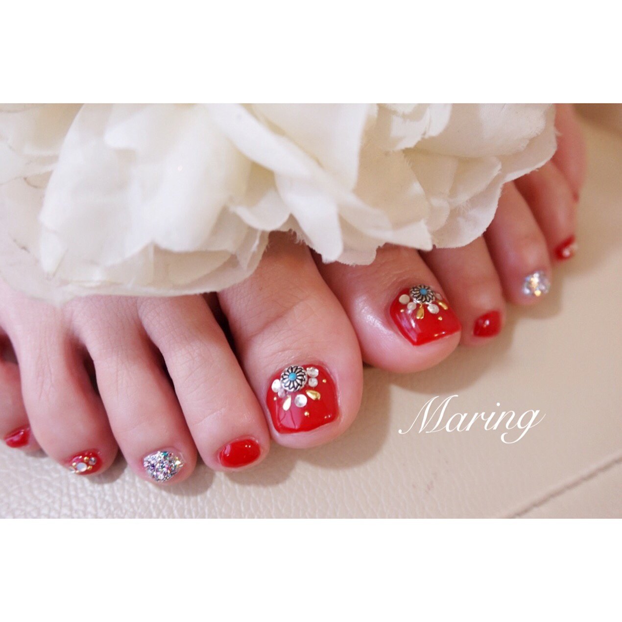 夏 フット ビジュー レッド ペディキュア Nailsalon Maring マリング のネイルデザイン No ネイルブック