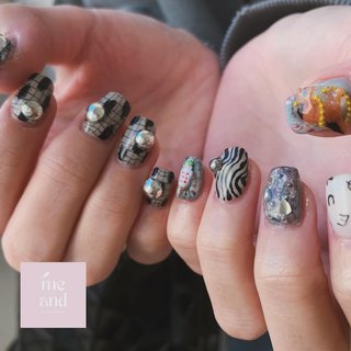 @nail_salon.me_and 
 image nail🏇꙳☄︎⋆꙳

┈┈┈┈┈┈┈┈┈┈┈┈┈┈┈┈┈┈┈┈┈┈┈┈┈

自爪に優しいフィルイン施術⸜‪🌱‬⸝フォルムにこだわり
トレンドartからsimple・個性派まで

-四ツ橋線なんば駅西改札から徒歩10分、御堂筋線大国町駅から徒歩8分-
八坂神社からすぐ‪☺︎‬‪

1席だけのプライベートサロンです- ̗̀ ♡ ̖́-

#大阪 #難波 #大国町 #プライベートサロン #nail #ネイル #ネイルサロン #ネイリスト #ジェルネイル #ネイルデザイン #ネイルアート #ニュアンスネイル #newnail #nails #ハンドネイル #フットネイル #nailart #マグネット #手書きアート #オーロラミラー #個性派ネイル #nailstagram #可愛い #かわいい #大人ネイル #네일 #ペイントアート #インクアート#競馬ネイル #推し活ネイル #概念ネイル#イメージネイル #オールシーズン #推し活 #ハンド #アニマル柄 #ニュアンス #インクネイル #個性派 #ショート #スクエア #シルバー #メタリック #モノトーン #ジェルネイル #お客様 #nail_salon.me_and #ネイルブック