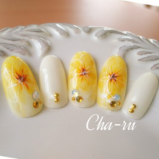 ～＊kulu Flower＊～ 
雫フラワー♡

#冨田絹代先生 の#雫フラワー が素敵すぎて好きすぎるデザイン♡

まだまだ私には手の届かないアート😌

nailgirlspicアプリの時からずっと手の届かない大好きな先生😌 💕

☆トライアルキャンペーン実施中☆

◆ご予約、お問い合わせはこちら
【 LINE ID ☞ @fou8211q 】
【 https://line.me/R/ti/p/%40fou8211q 】 #海 #リゾート #浴衣 #パーティー #女子会 #ハンド #ワンカラー #フラワー #アンティーク #たらしこみ #ボタニカル #押し花 #ショート #ミディアム #ホワイト #オレンジ #イエロー #ジェルネイル #ねいる屋さんCha-ru #ネイルブック