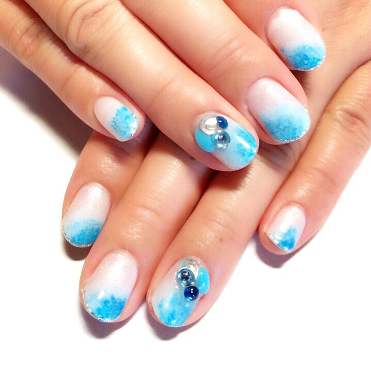 ハンド シンプル ショート ブルー ネイルサロン Loversのネイルデザイン No ネイルブック