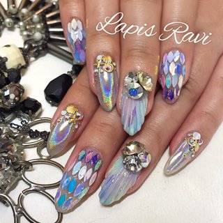 ネイルパーツ Lapis Ravi ゴールドパーツとネイビーベースで あるもので クレオパトラ風の