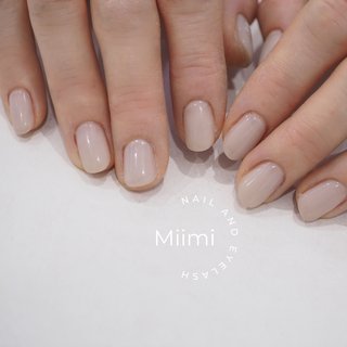 #オフィスネイル #オフィス #手が綺麗に見えるネイル #オフィスショートネイル #シアーホワイト #シアーピンク　　#ベージュネイル #ベージュ #シンプル #上品ネイル #大人可愛いネイル #ちゅるんネイル #3月ネイル #4月ネイル #ちょこっとアート #手が綺麗に見えるネイル #春 #オールシーズン #オフィス #ハンド #ワンカラー #ショート #オーバル #ホワイト #ベージュ #ジェルネイル #お客様 #Miimi ミィミ　nail & eyelash #ネイルブック