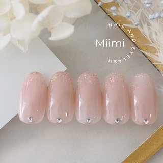 #オフィスネイル #オフィス #手が綺麗に見えるネイル #オフィスショートネイル #ピンクネイル #ピンク #ベージュネイル #ベージュ #シンプル #ラメグラデーションネイル #上品ネイル #大人可愛いネイル #ちゅるんネイル #3月ネイル #4月ネイル #ちょこっとアート #ラインネイル#卒業式ママネイル #入学式ママネイル #手が綺麗に見えるネイル #春 #オールシーズン #オフィス #ハンド #ラメ #ワンカラー #大人 #ショート #オーバル #ベージュ #ピンク #ジェルネイル #ネイルチップ #Miimi ミィミ　nail & eyelash #ネイルブック