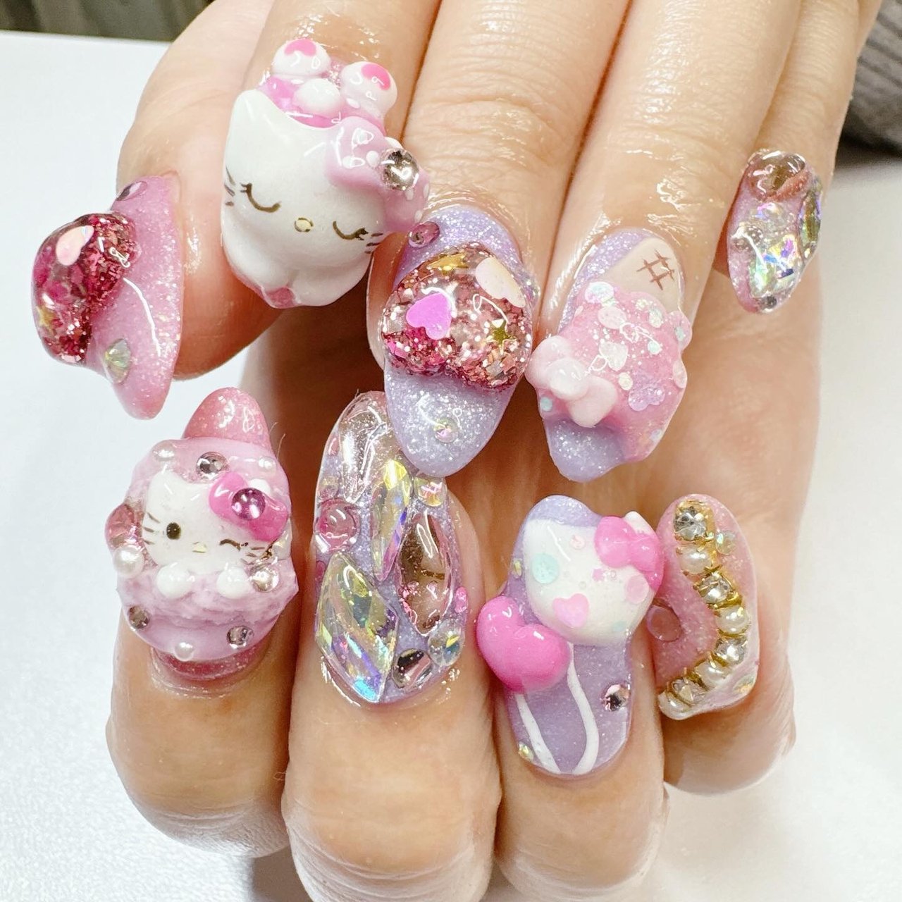 【★キラキラ☆ラメ＆CCロゴデザインが可愛い♪】CHANEL タイツ キラキラ☆ロゴ＆ラメ【CHANEL】シャネル タイツ