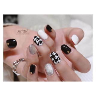 千鳥柄(千鳥格子)/#白黒ネイルのネイルデザイン｜ネイルブック