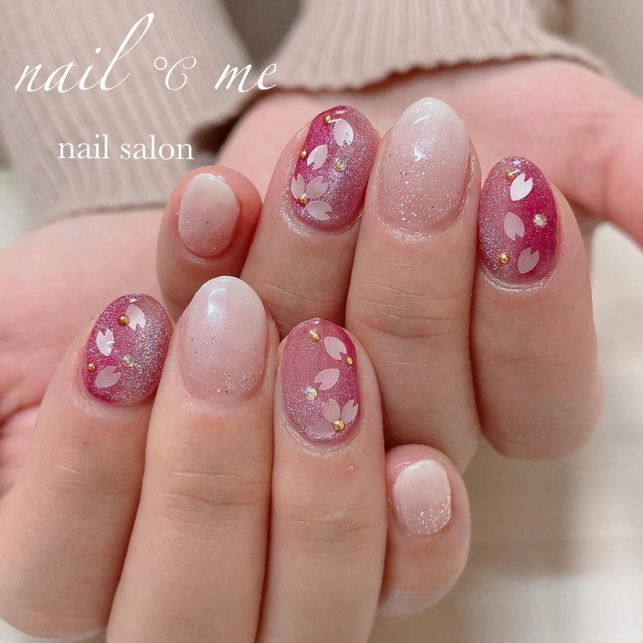 春/グラデーション/マグネット/大人/桜 - Nail ℃ me【ネイルドミー 