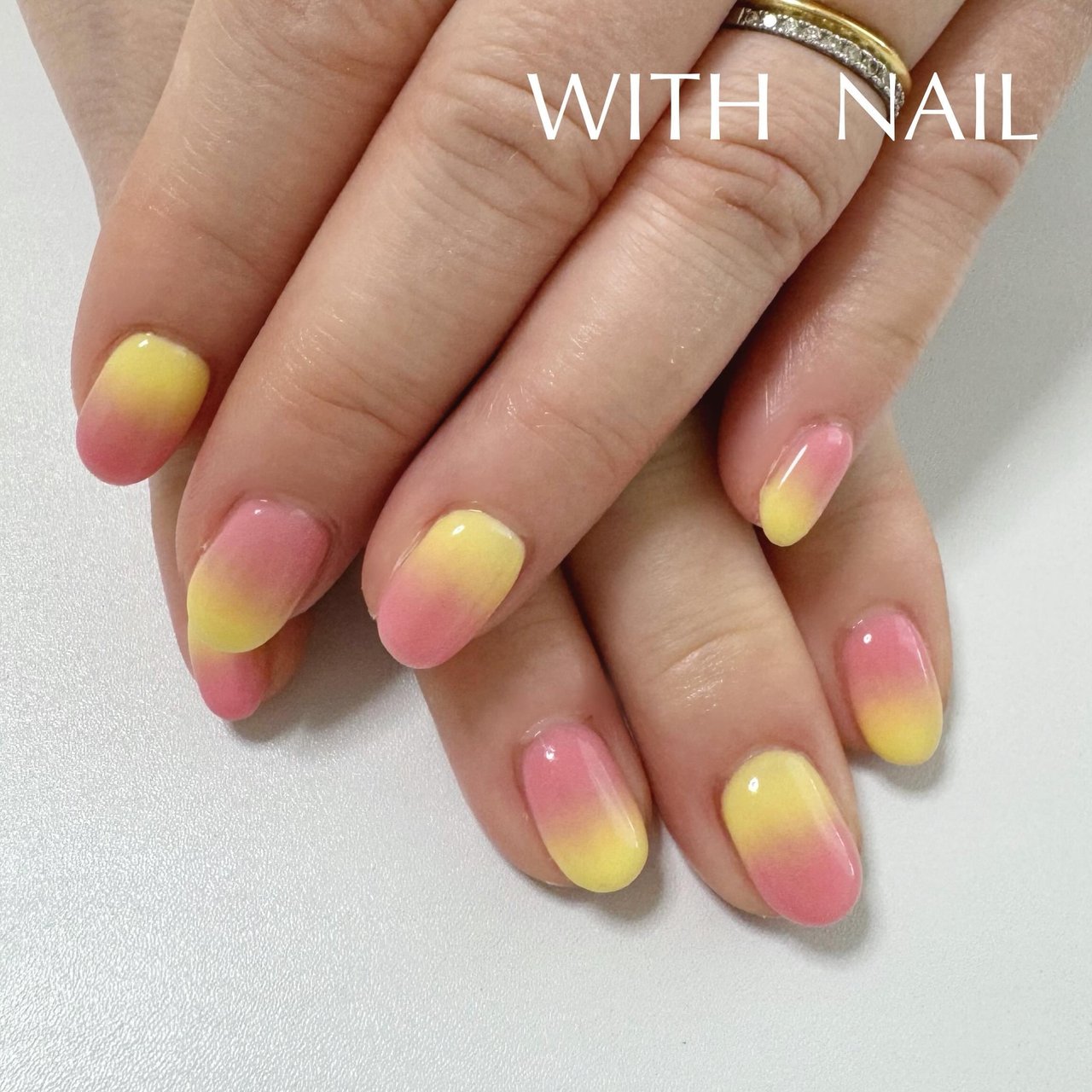 春/オールシーズン/グラデーション/ピンク/イエロー - maryのネイル