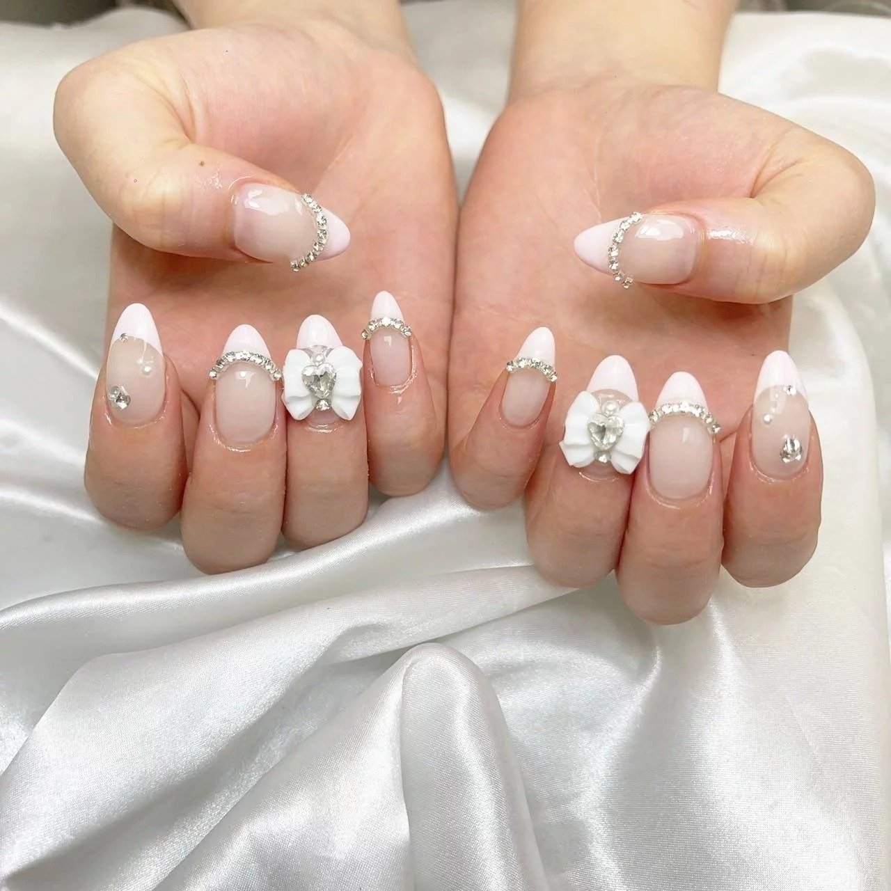 オールシーズン/ハンド/フレンチ/リボン/個性派 - bg_nailのネイル 