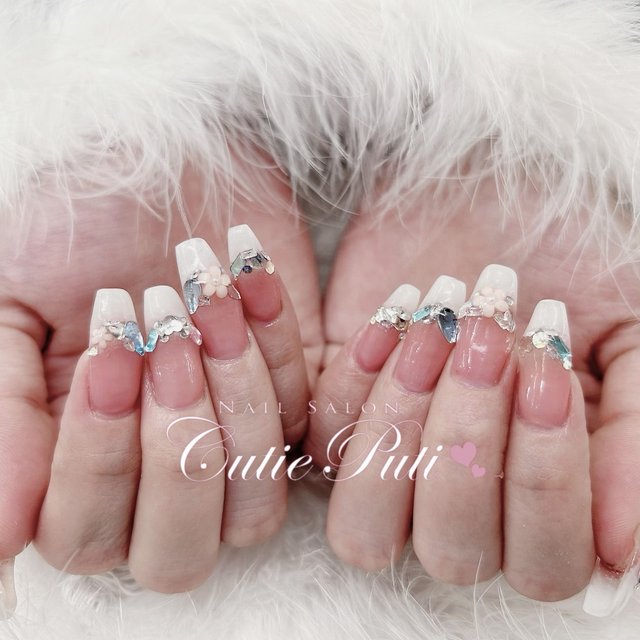ネイルストーン♡光るストーン♡ ネイルストーン♡光るストーン♡