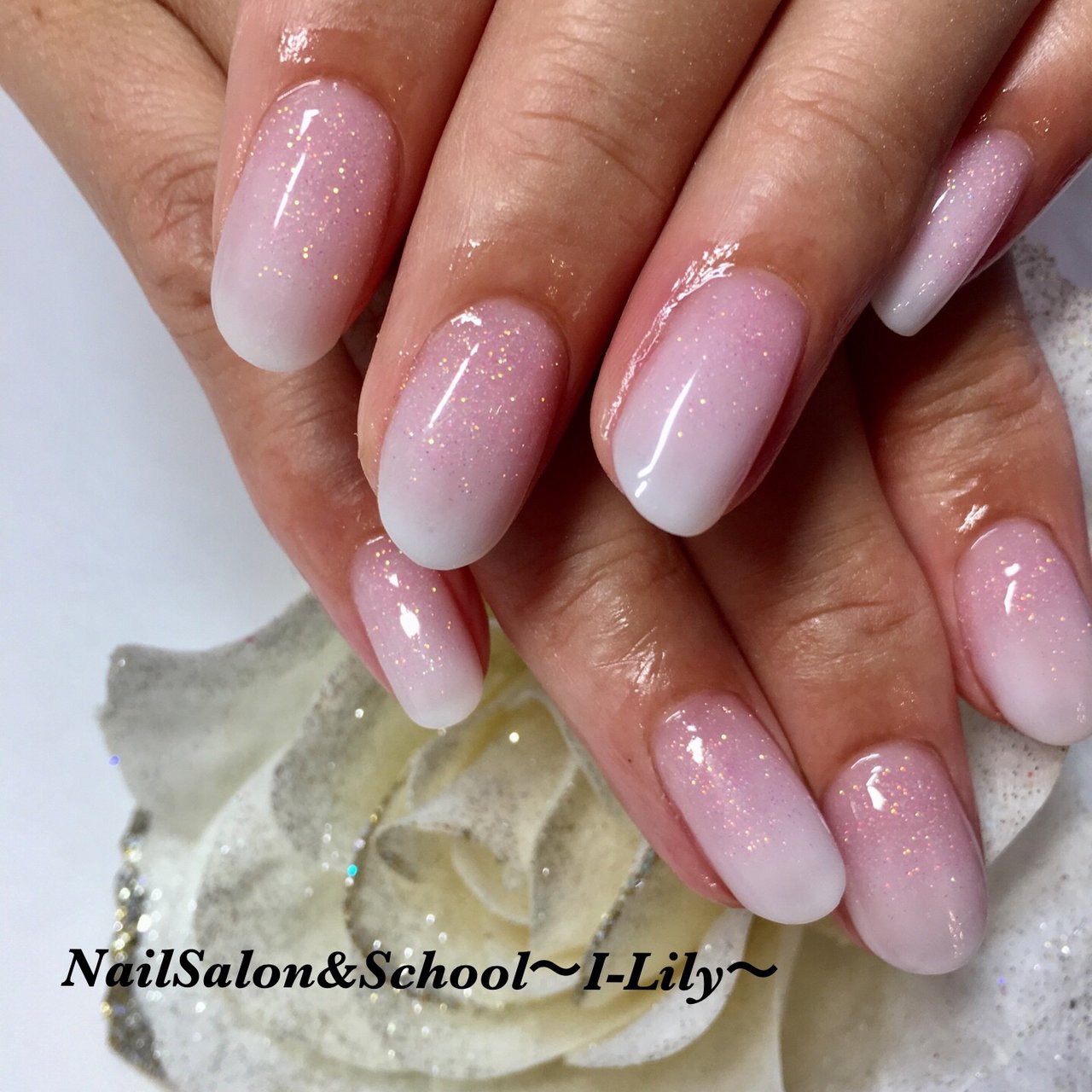 オールシーズン オフィス ブライダル 女子会 ハンド Nailsalon School I Lily アイ リリーのネイル デザイン No ネイルブック