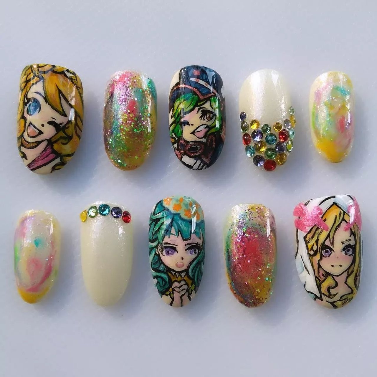 痛ネイル/カラフル - 青凛のネイルデザイン[No.8736962]｜ネイルブック