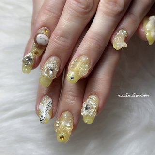 SixTONES アルバム GOLD イメージ　フルオーダーネイルチップ nail salon Fleur フルゥ | SixTONES GOLD nails✨️ #fleurね