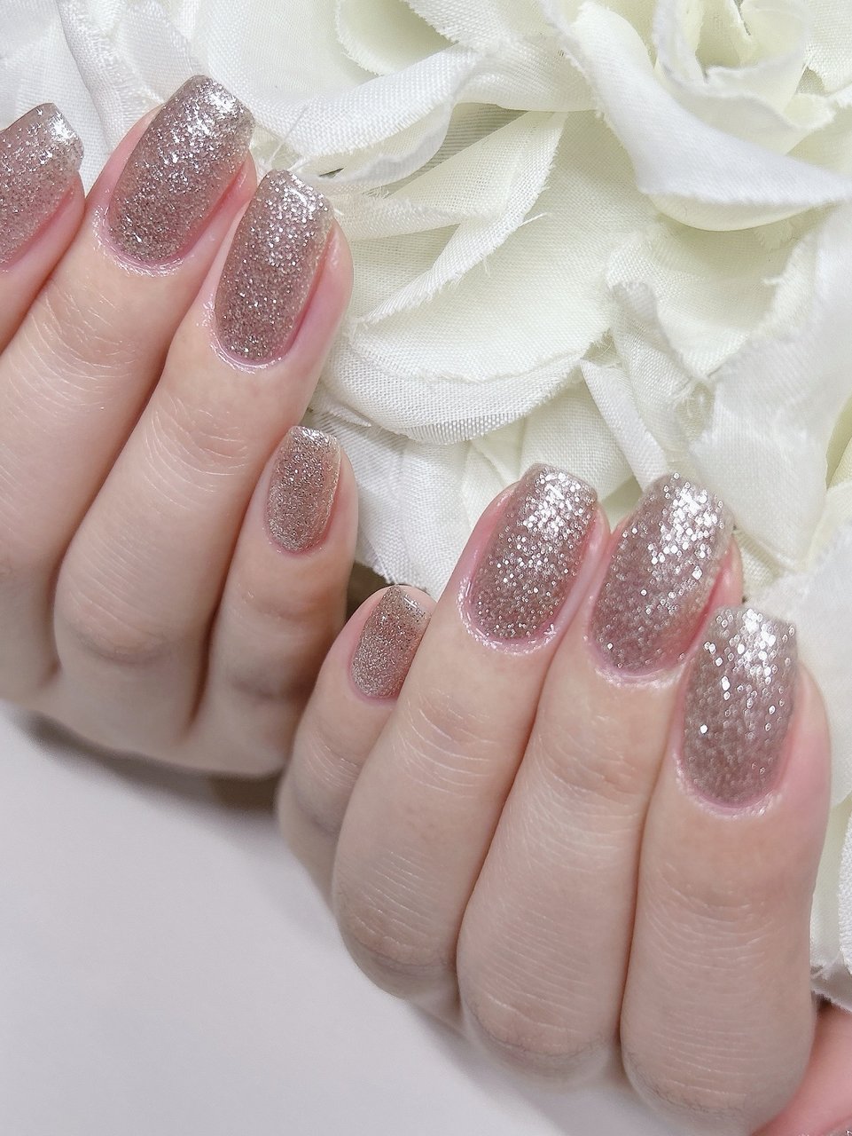 ハンド/ラメ/ワンカラー/キラキラ/ミディアム - あめちゃんのネイル