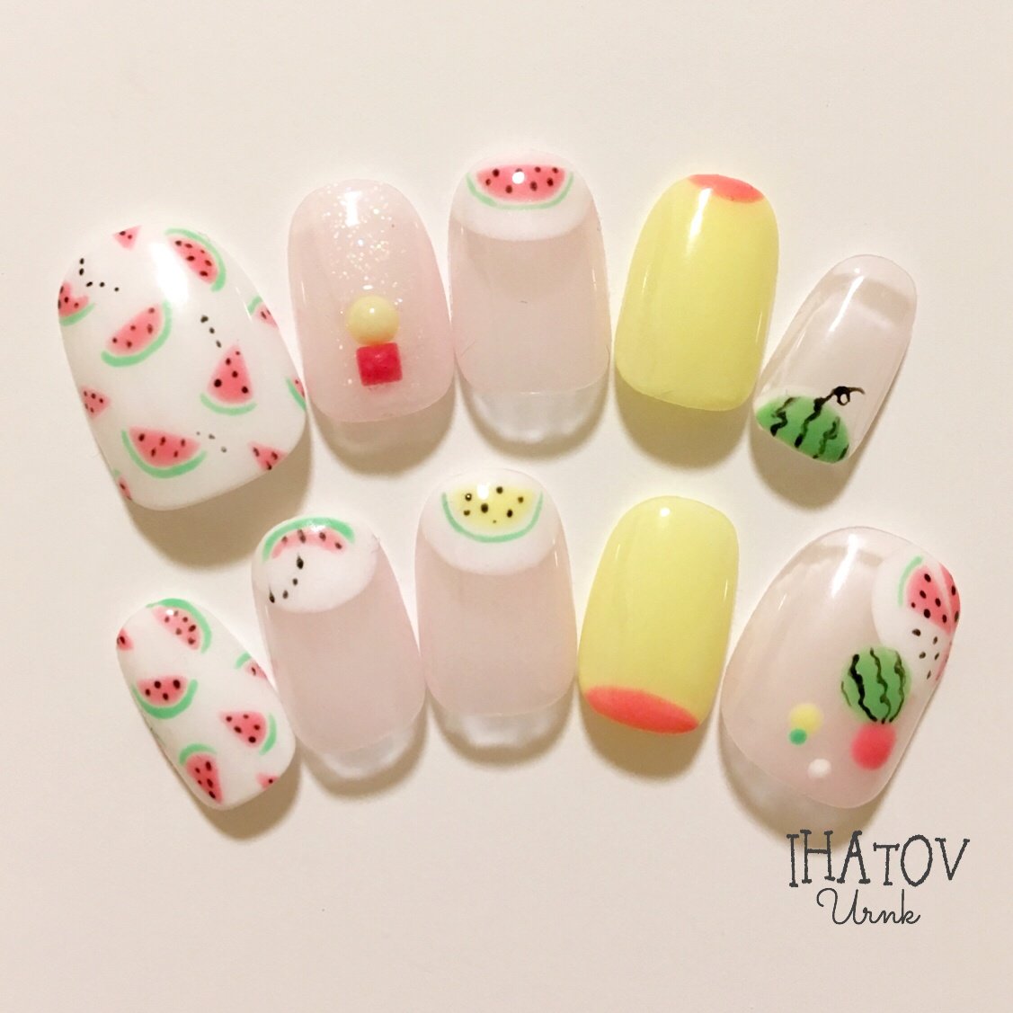 夏 旅行 海 ハンド 変形フレンチ Ihatov Nailarts のネイルデザイン No ネイルブック