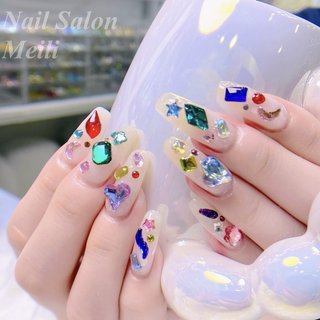 ネイル たくさん