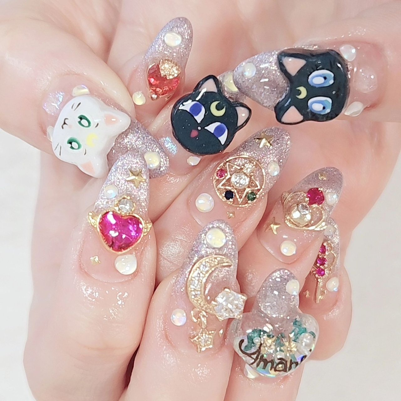 推し活/ビジュー/キラキラ - Nail salon Wisteriaのネイルデザイン[No