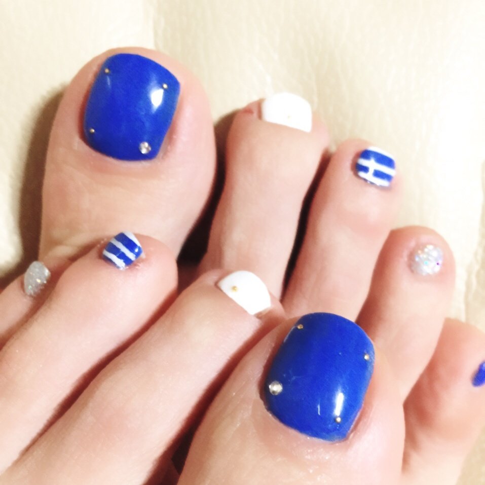 フット ホワイト ブルー シルバー Nails Youmelonのネイルデザイン No ネイルブック