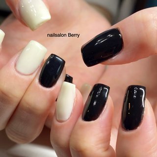  #ワンカラー #ショート #スクエア #イエロー #ブラック #ネイルサロンBerry #ネイルブック