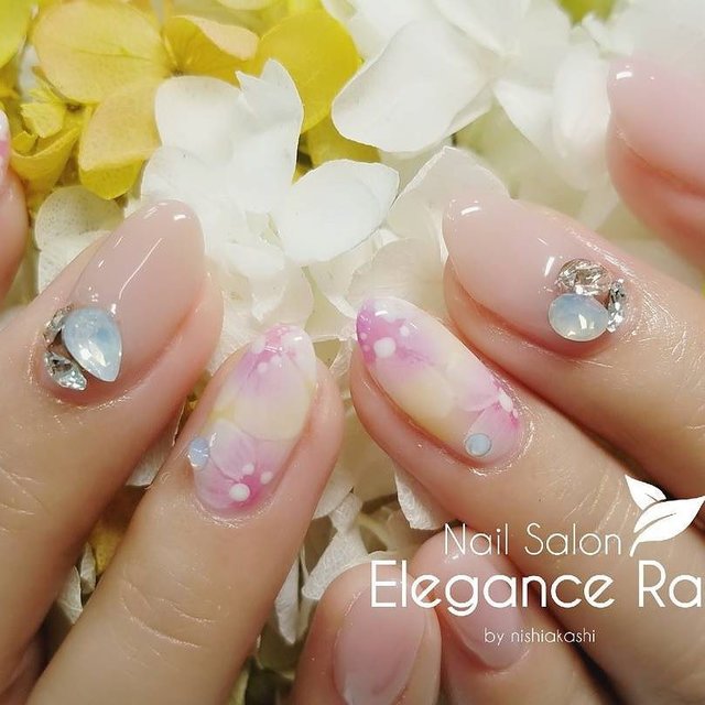 Nailsalon Elganceray エレガンスレイ 西明石のネイルサロン ネイルブック