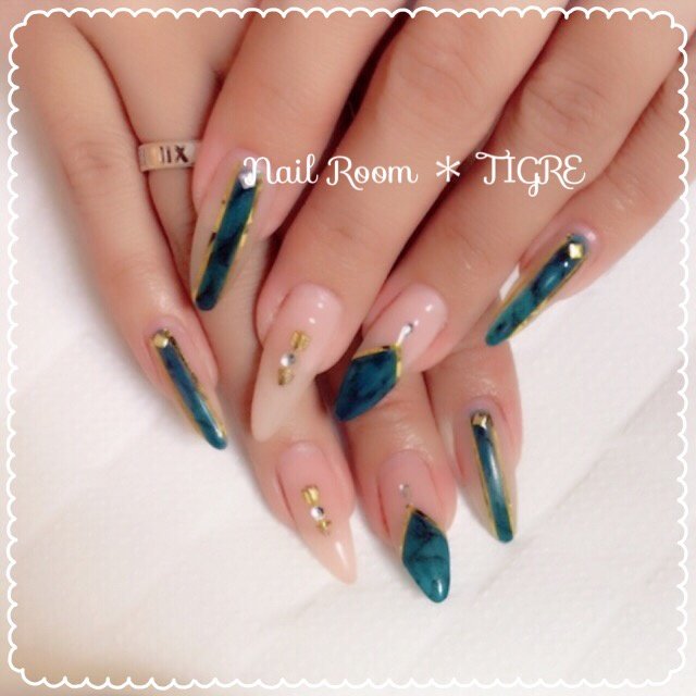 Nail Room Tigre ティグレ 秩父のネイルサロン ネイルブック