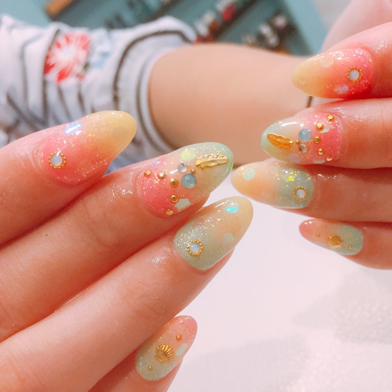 夏 旅行 海 女子会 ハンド Chaco Nail Shizuokaのネイルデザイン No ネイルブック