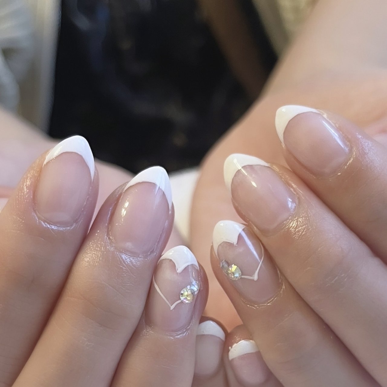 オールシーズン/ハンド/フレンチ/変形フレンチ/ホワイト - brilliantnailのネイルデザイン[No.8796227]｜ネイルブック