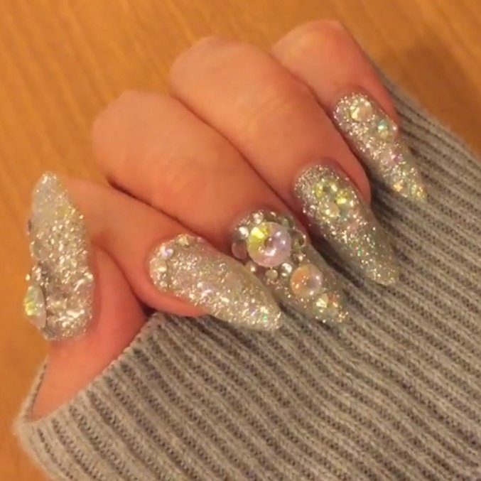 ハンド ラメ ミディアム Hazu のネイルデザイン No ネイルブック