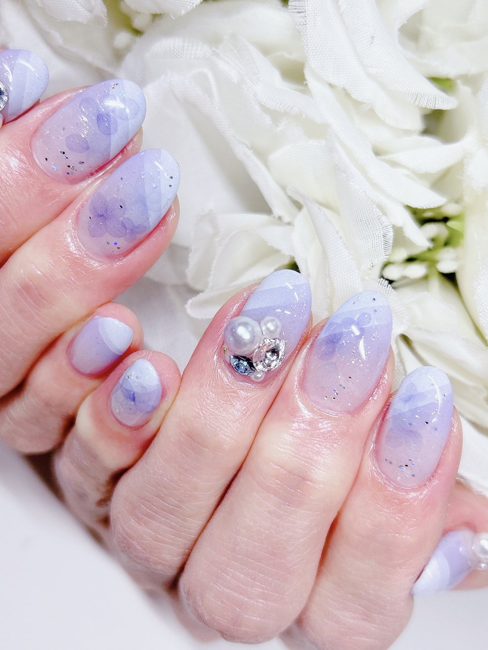 ネイルチップ フレンチ ビジュー フラワー キラキラ ハンド/変形