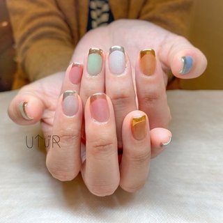 マグネット×ミラーフレンチのリクエスト✨ 5色にミックスしたマグネットカラーとミラーフレンチの大人かわいいネイルです❤️

【カルジェル使用カラー】
S19PI+M02RE
S09BL+P10BE
S09BR+M08BR
M11GR+M08GR
P10BE

°°°°°°°°°°°°°°°°°°°°°°°°°°°°°°°°°°°°
UTU"R
private nail salon & school -ウズラ-
@uzura.nail
°°°°°°°°°°°°°°°°°°°°°°°°°°°°°°°°°°°°

@calgel_japan @calgel_plaza

#pr
#カルジェル自爪スコア
#パーフェクトオフ
#コスメティックカルジェル
#カルジェル
#ネイルスクール
#ウズラネイル
#手描きネイル
#ネイルアート
#草加ネイル 
#獨協大学前駅
#nailstagram 
#スキーヤーネイリスト
#hpb_nail
#nailbook_fan
#おまかせ
#おまかせネイル
#マグネットネイル 
#ミラーフレンチ 
#カラフルネイル 
#きらきらネイル #手が綺麗に見えるネイル #春 #オールシーズン #デート #ハンド #フレンチ #マグネット #ミラー #大人 #キラキラ #ショート #スクエア #ゴールド #シルバー #パステル #ジェルネイル #お客様 #ウズラ #ネイルブック