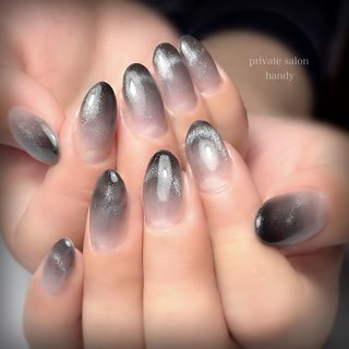 018】ネイルチップ 黒フレンチ マグネット グラデーション