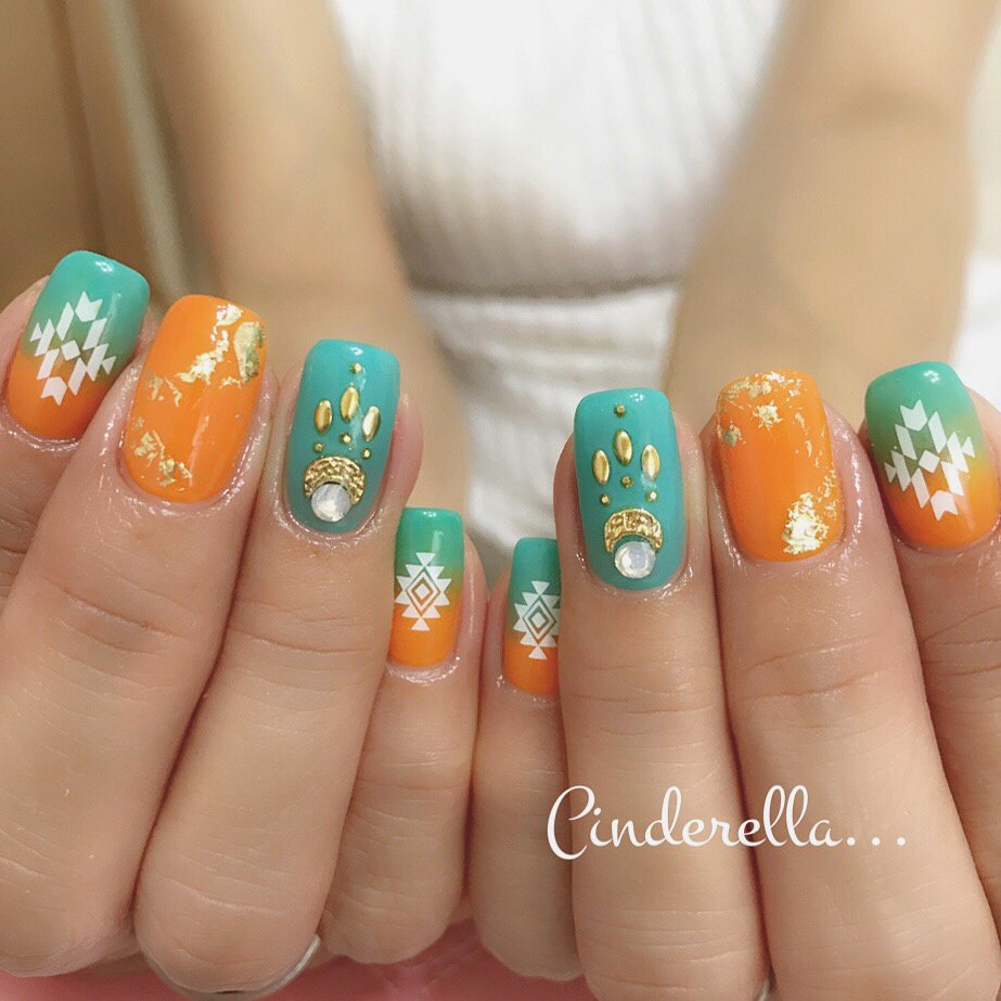 ハンド グラデーション ワンカラー エスニック ホイル Nailroom Cinderellaのネイルデザイン No ネイルブック