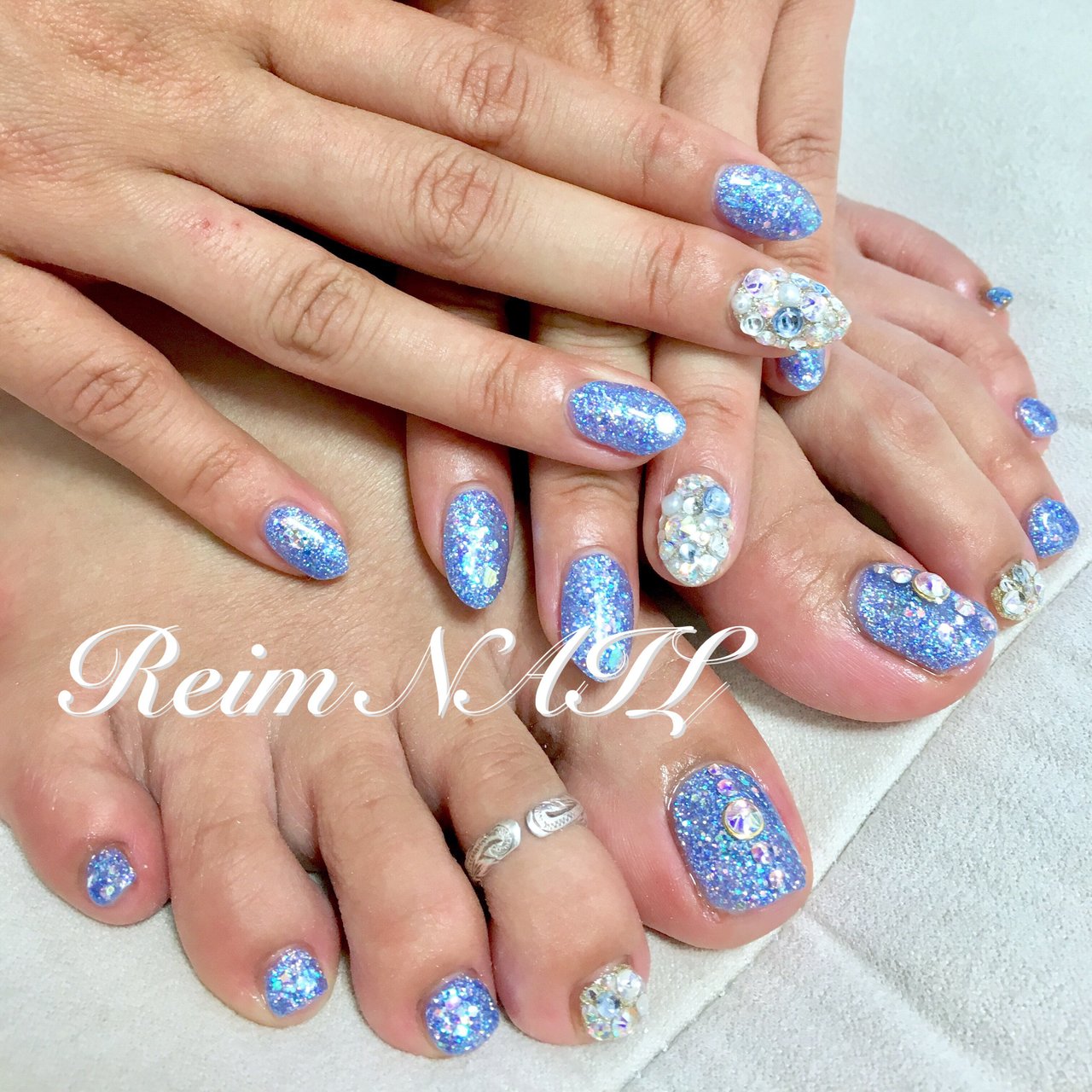 夏 海 リゾート フット ホログラム Reimのネイルデザイン No ネイルブック